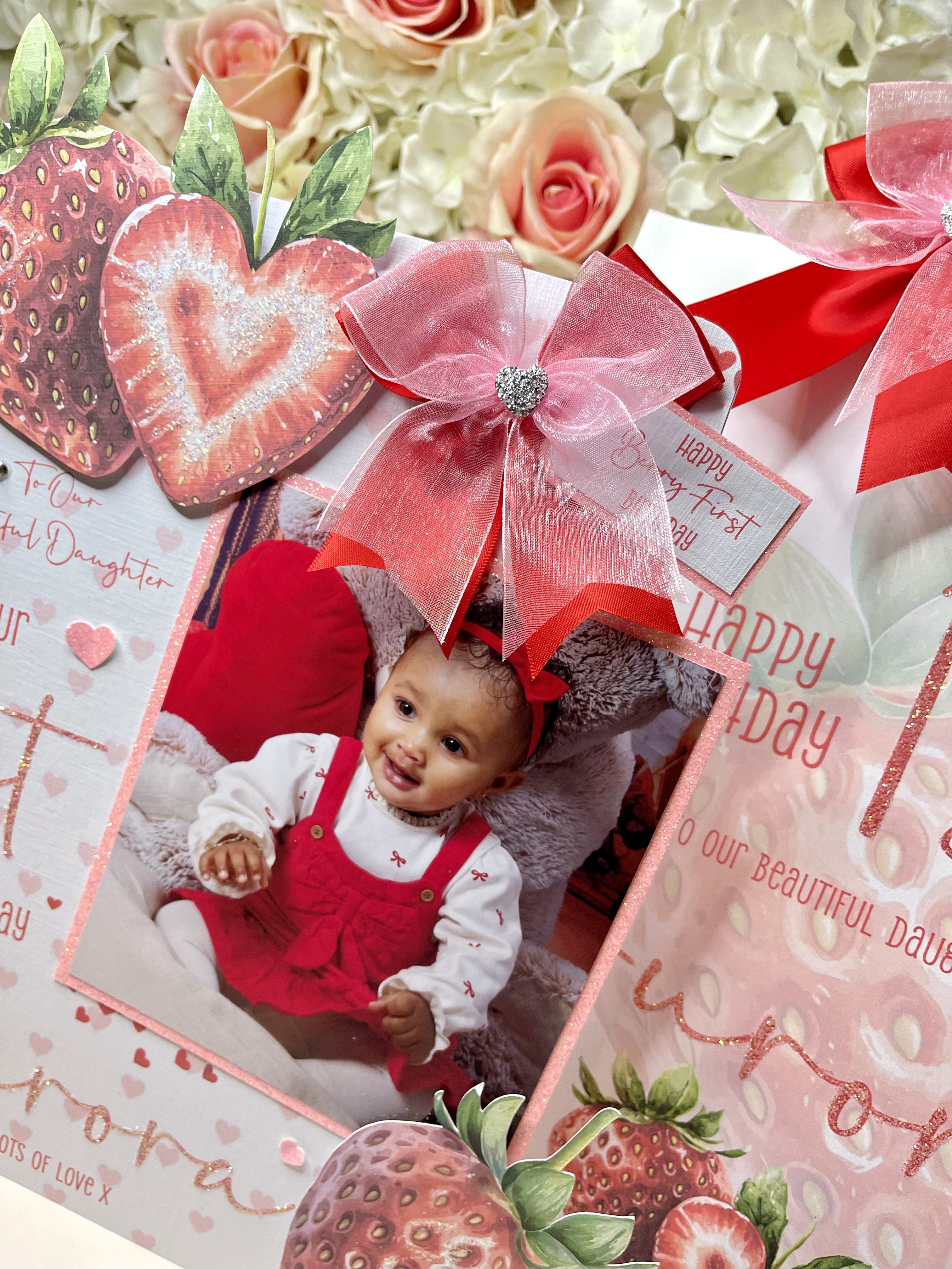 XL Strawberry Theme Photo Card view 2